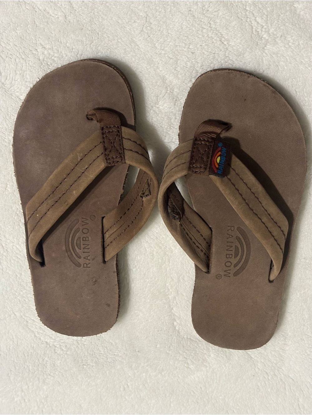 Kids Rainbow Leather Flip Flops in Brown size 9/10